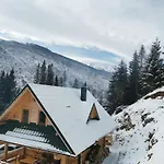 Chalet Stylovy Zrub Martina A S Kupacou Kadou A Detskym Ihriskom!