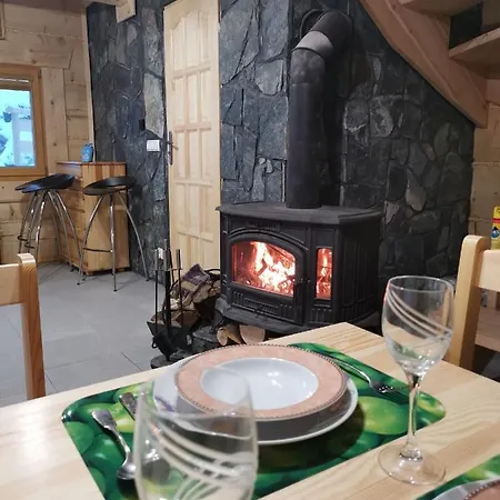 Stylovy Zrub Martina A S Kupacou Kadou A Detskym Ihriskom! * Ždiar