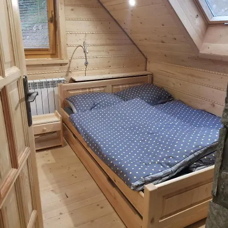 Stylovy Zrub Martina A S Kupacou Kadou A Detskym Ihriskom! Sebesér