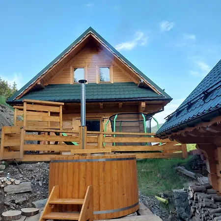 Stylovy Zrub Martina A S Kupacou Kadou A Detskym Ihriskom!