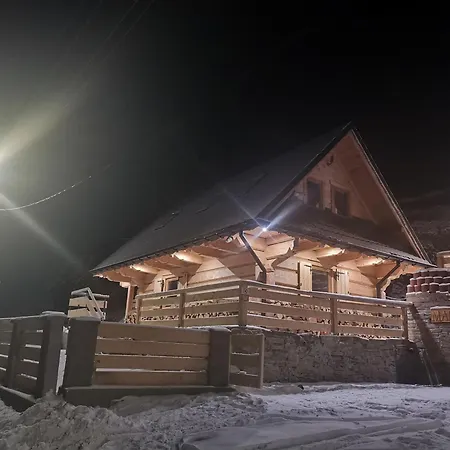 Stylovy Zrub Martina A S Kupacou Kadou A Detskym Ihriskom!