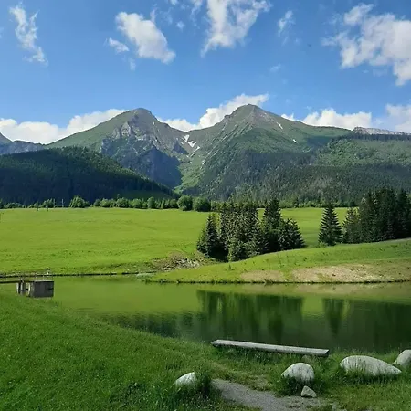 Alpesi faház Stylovy Zrub Martina A S Kupacou Kadou A Detskym Ihriskom! *