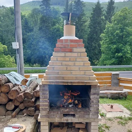 Stylovy Zrub Martina A S Kupacou Kadou A Detskym Ihriskom! Ždiar