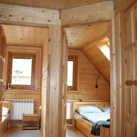 Stylovy Zrub Martina A S Kupacou Kadou A Detskym Ihriskom! * Ždiar