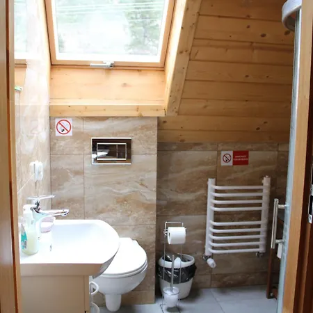 Stylovy Zrub Martina A S Kupacou Kadou A Detskym Ihriskom! Sebesér