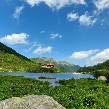 Alpesi faház Stylovy Zrub Martina A S Kupacou Kadou A Detskym Ihriskom! *